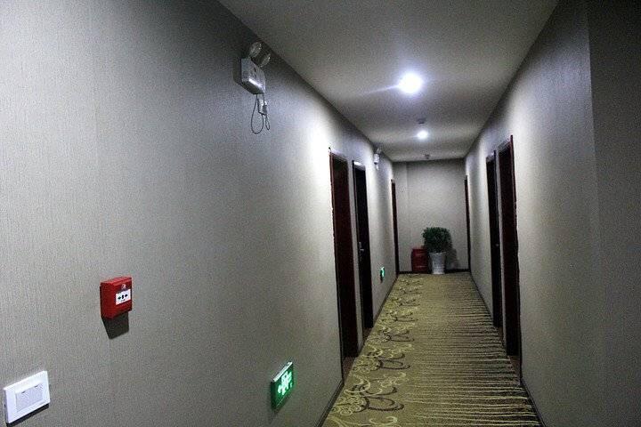 Wudangshan Jianpuzhai Hotel Danjangkou Exterior foto